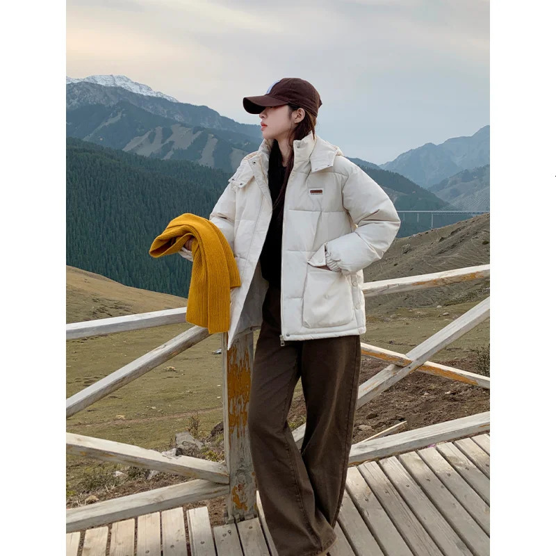 Black down jacket womens coat white hooded fashion American streetwear Y2K style duck down jacket womens winter short jacket 241009