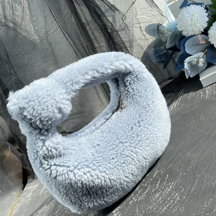2024 New Women Hand Bag Fashion Casual Shoulder Bags Autumn Winter Plush Bags Woman Lady Crossbody Bags Ladies Soft Outdoor Totes Valentines Day Gift 