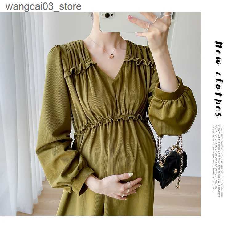 Maternity Dresses 2024 Autumn/winter Pregnant Women Corduroy Dress Long Lantern Sleeve V-Neck High Waist Maternity Elegant Dress Party Clothes L240910