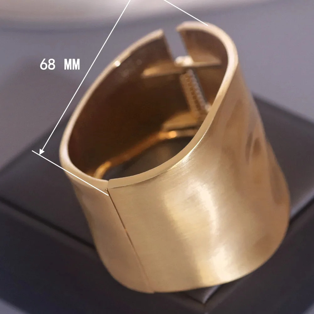 Punk Minimalist Alloy Matte Cuff Bracelet Womens Statement Irregular Wide Bracelet Party Fashion Jewelry Gift 241007