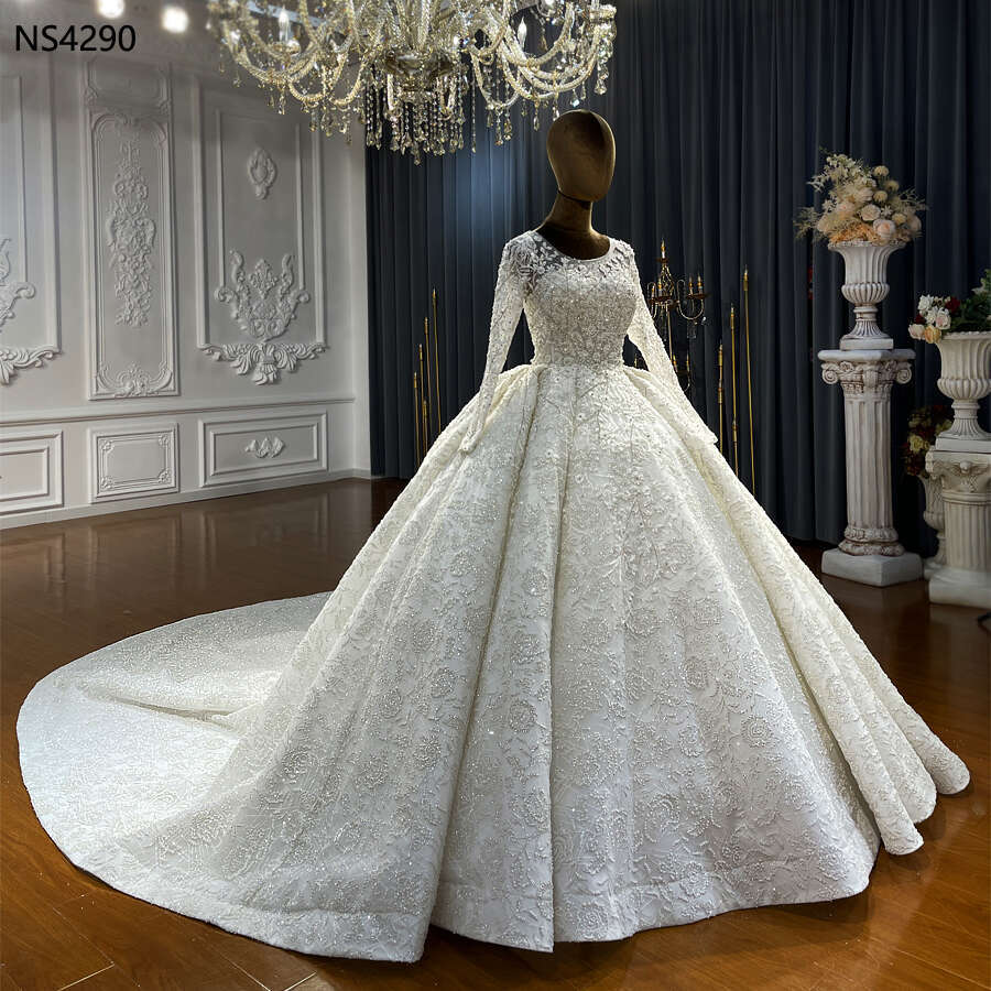 Elegant Off White Lace Wedding Dress