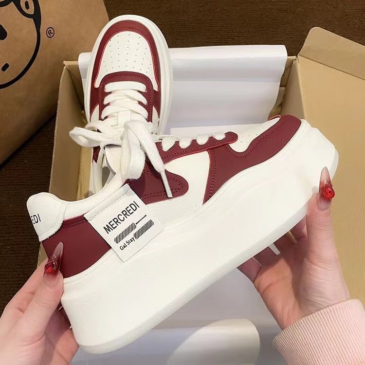 Thick soled versatile high white shoes for women, 2024 new summer sports shoes for women, niche design sense board shoes