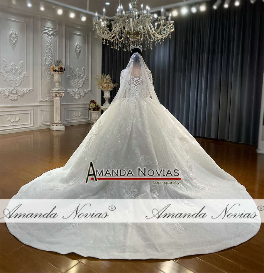 Amanda Novias Brand High Quality Off White Bridal Dresses