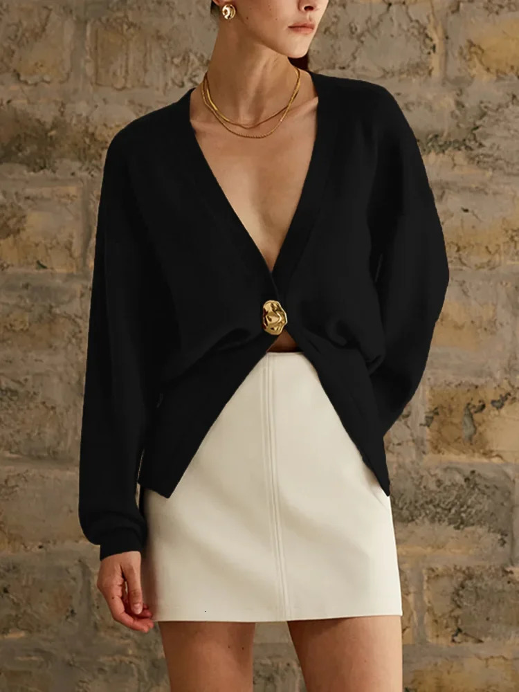 Elegant solid color button knit womens cardigan chic V-neck long sleeved loose warm sweater autumn womens high street clothing 241011