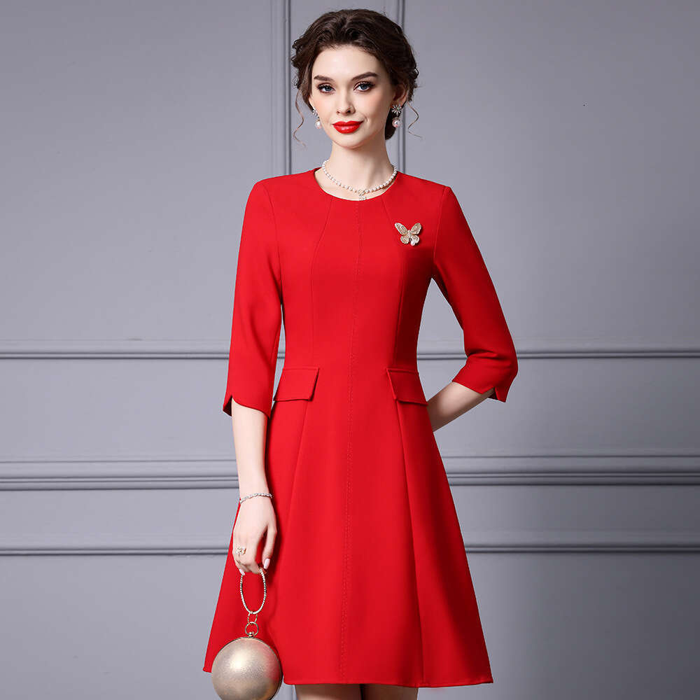 Smart high-end red dress that highlights height thinness unique seven quarter sleeve A-line skirt Spring and Autumn 2024 new collection