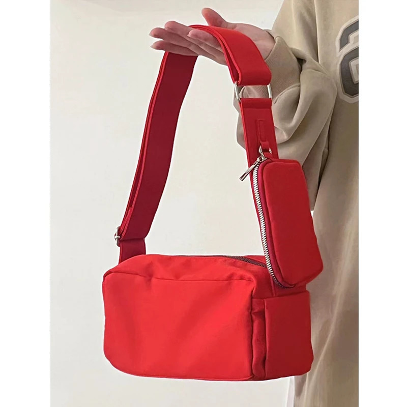 Red casual pillow shoulder bag for women Korean fashion casual canvas underwear bag for spring and summer sports handbag 241008