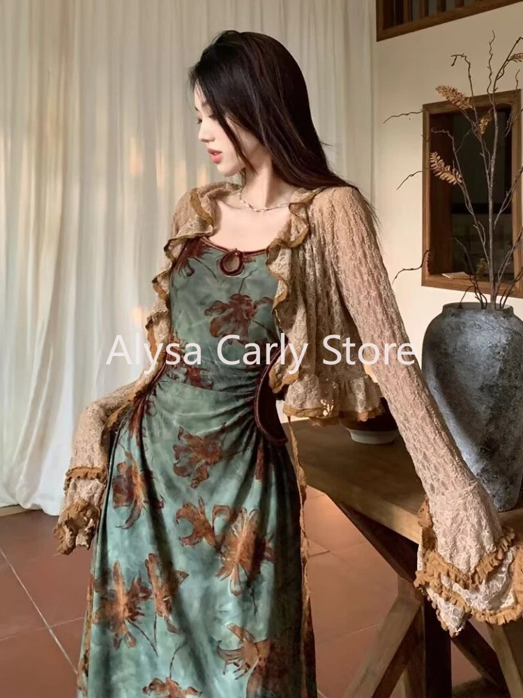 Retro elegant floral slip dress for women designed with a hollow open collar and featuring Korean velvet long skirt. Womens autumn matching two-piece 