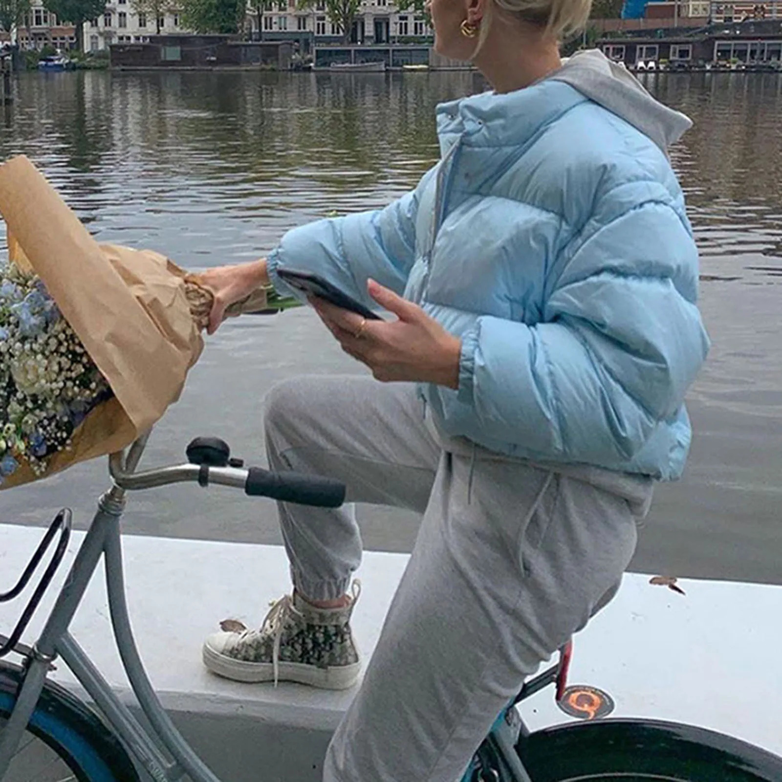 2024 Short Puffer Coat Casual Fashion Jacket Women Stand Collar Female Feather Parkas Streetwear Hooded Winter 240930