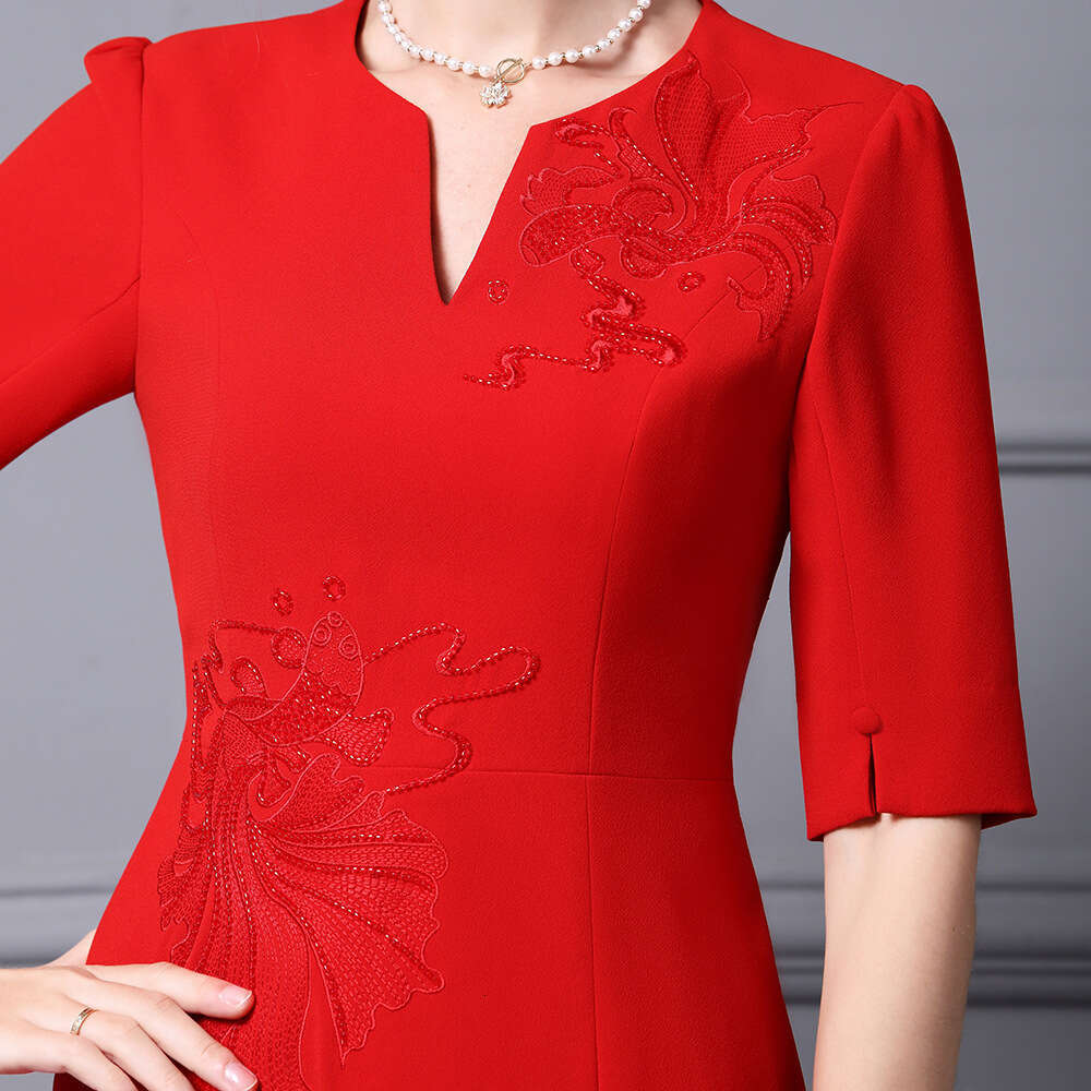 high-end temperament summer V-neck heavy embroidery high waist slimming banquet dress 2024 new style