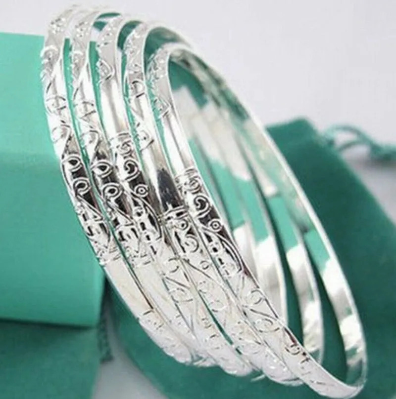 In 5 pieces/set of flower patterned circular bracelets silver plated bracelets selling jewelry wholesale in Europe and America 241007