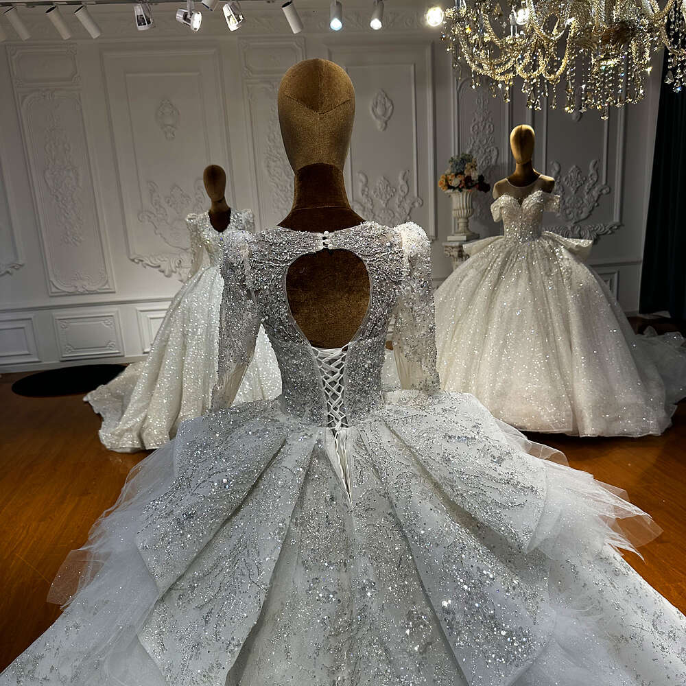 Amanda Novias Original Design Long Sleeves Wedding Dress