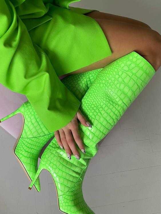 Green Crocodile Pattern Fashion Boots Sleeve Long Women Boots Leather Thin High Heel Martin Boots Pointed Large Straight Boots Knight Womens Boot 2408