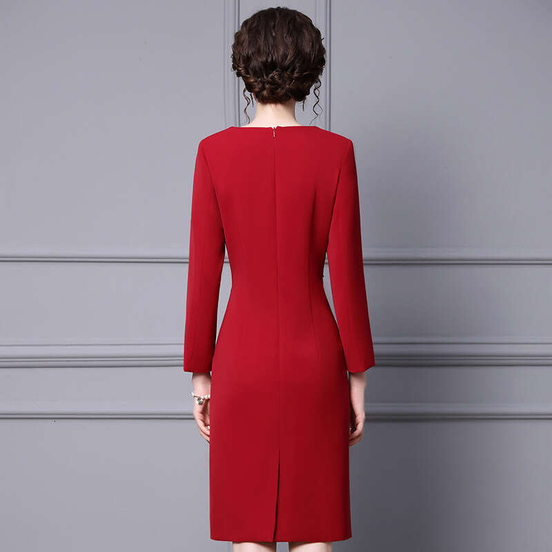 autumn 2024 new long sleeved wine red elegant temperament nail bead waist slimming party dress