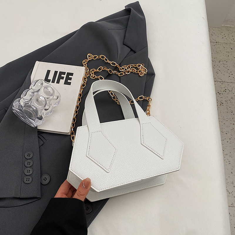Simple chain shoulder casual trendy handbag, new bag, women's fashionable and stylish crossbody bag