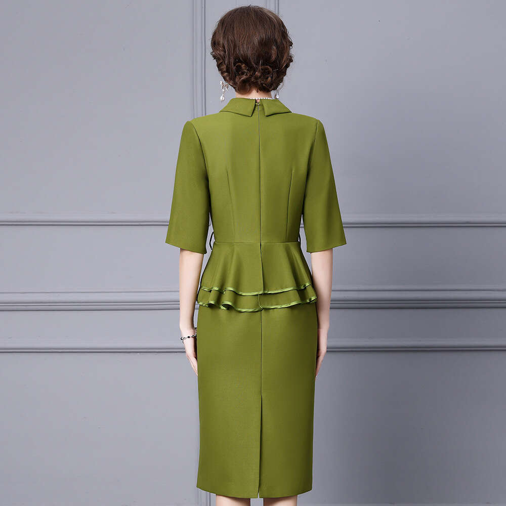 Autumn 2024 New Dress Formal Occasion and Elegant Suit Collar Unique Nail Diamond Wrapped Hip Skirt