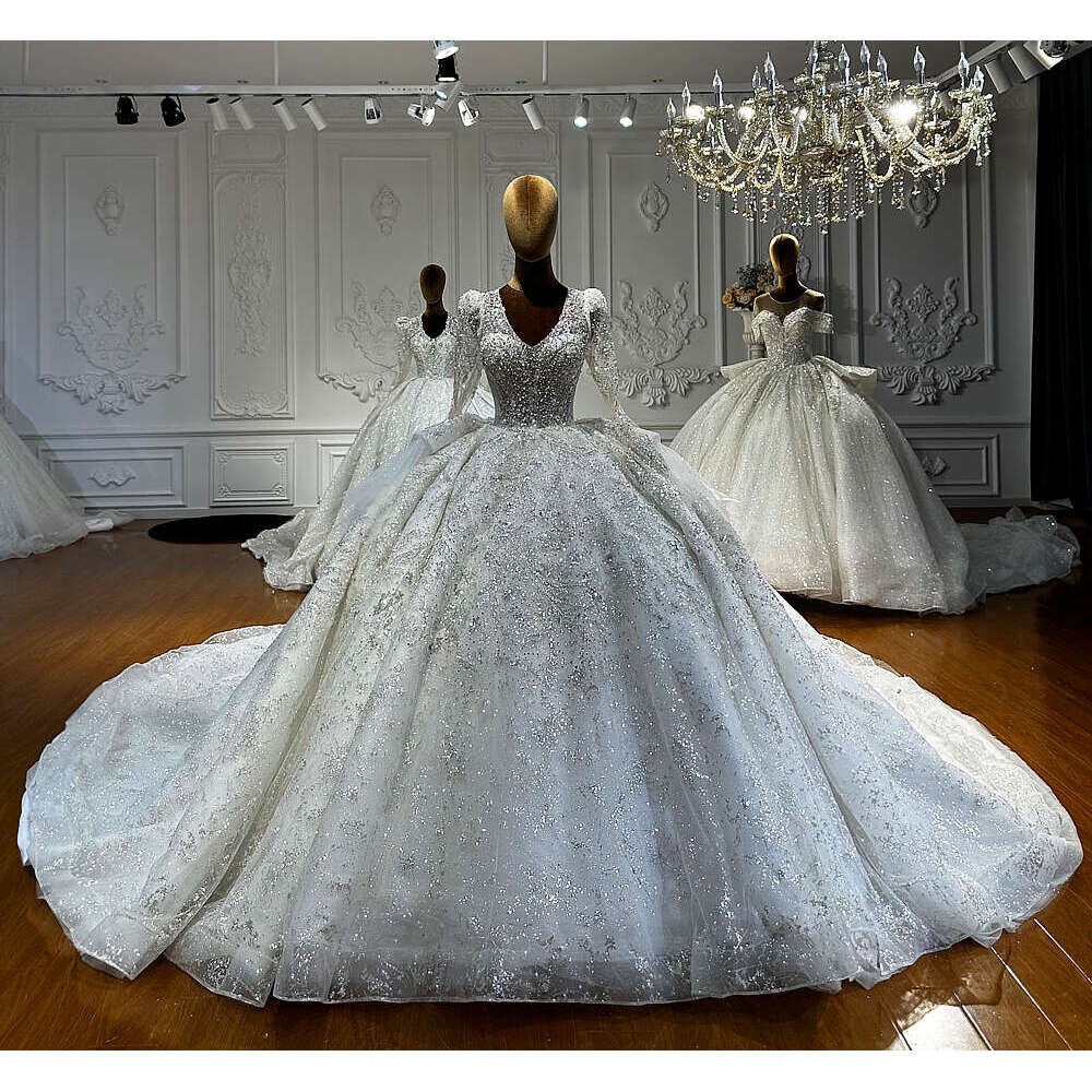 Amanda Novias Original Design Long Sleeves Wedding Dress