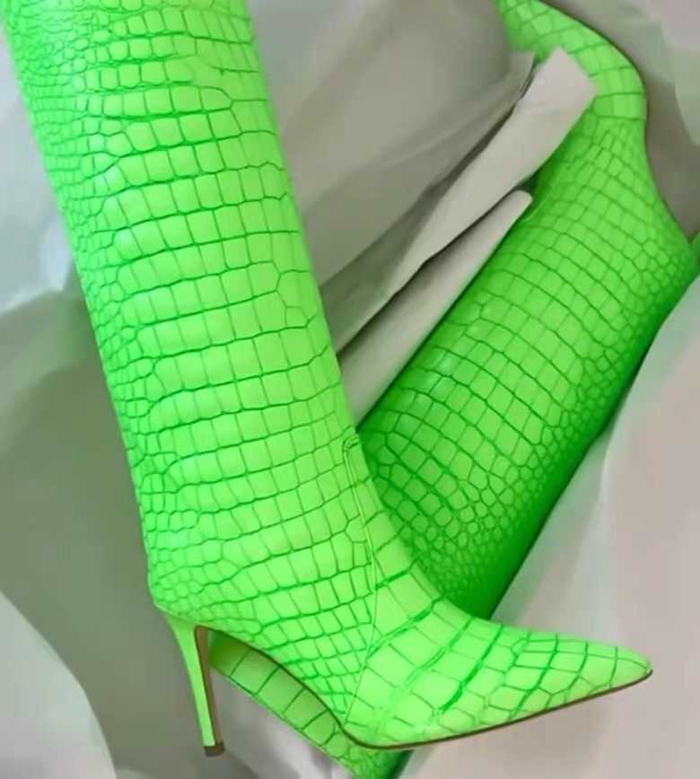 Green Crocodile Pattern Fashion Boots Sleeve Long Women Boots Leather Thin High Heel Martin Boots Pointed Large Straight Boots Knight Womens Boot 2408