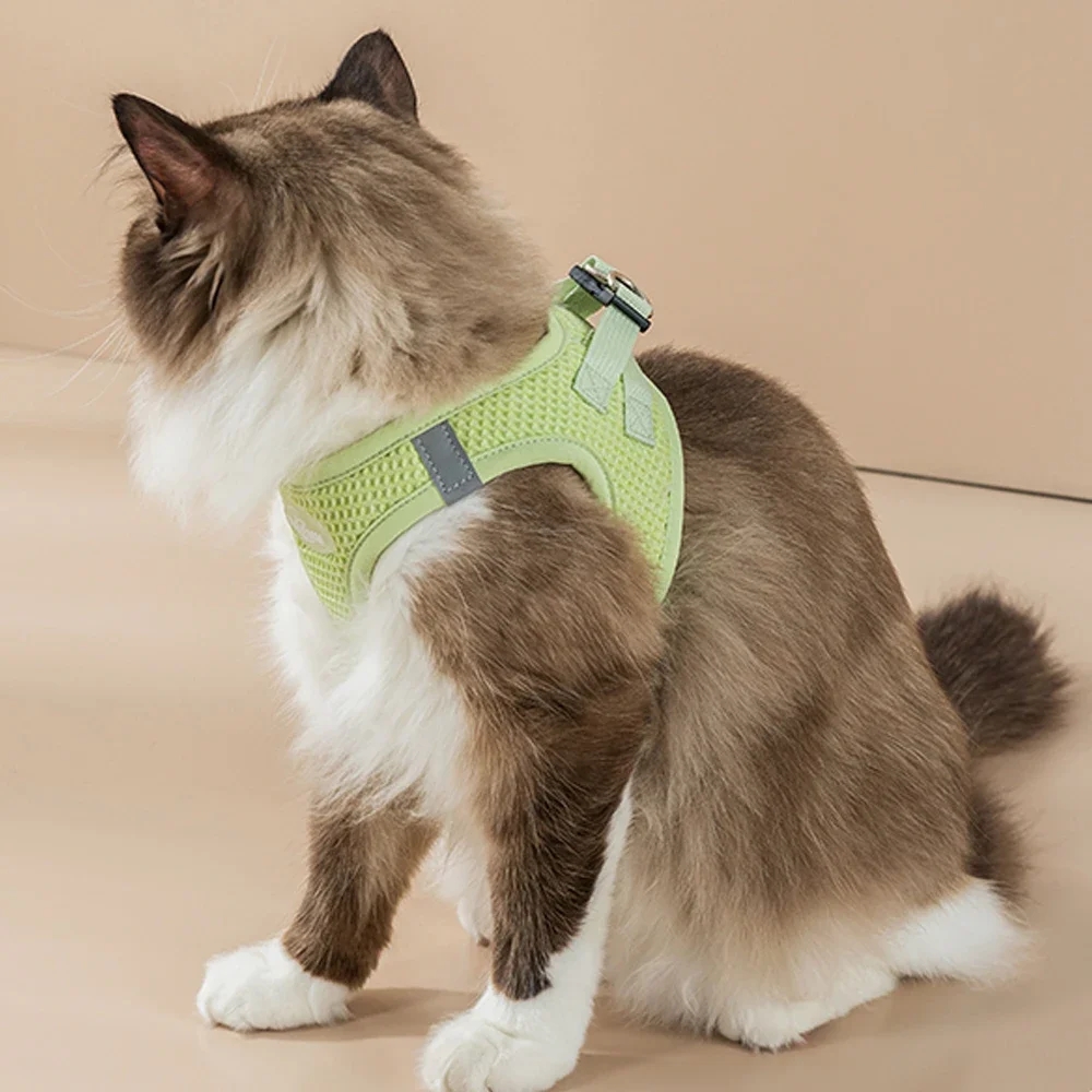 Escape Proof Cat Harness and Leash Set Adjustable Mesh Dog Harness Vest Puppy Pet Walking Leash Small Dogs Cats Kitten