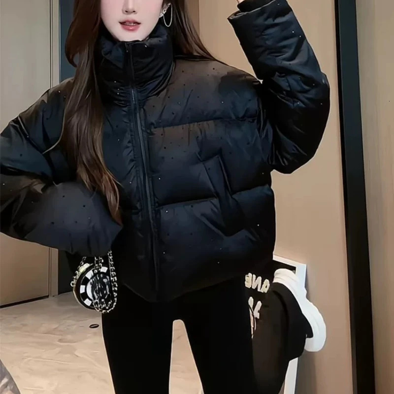 Womens stand up collar inflatable jacket thick loose jacket Rhinestone trend high-end jacket winter 241009