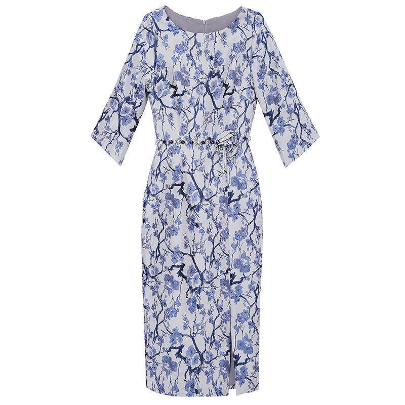 Early Autumn Dress 2024 New Womens Elegant Seven Sleeve Slimming Nail Diamond High end Party Bag Hip Skirt