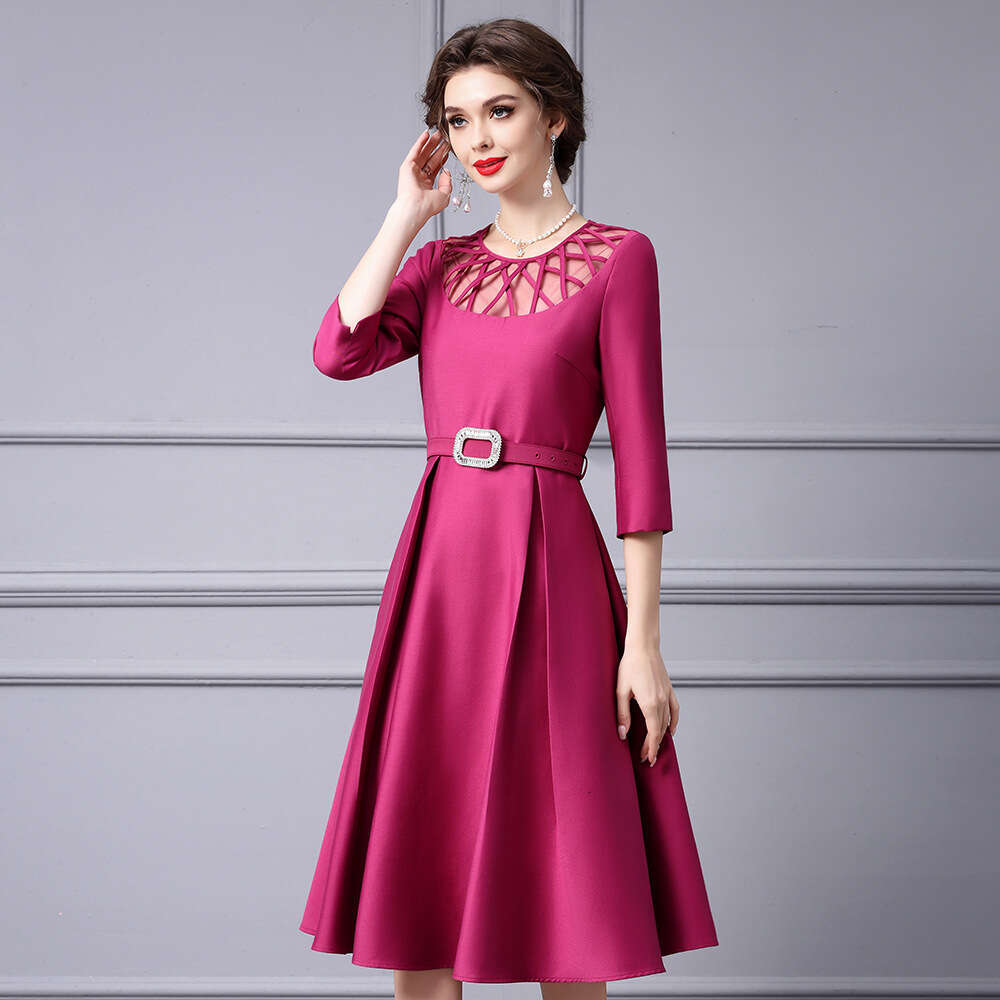 This year popular for beautiful dresses in autumn. The mesh cut-out splicing is elegant and feminine with a hanging umbrella style dress