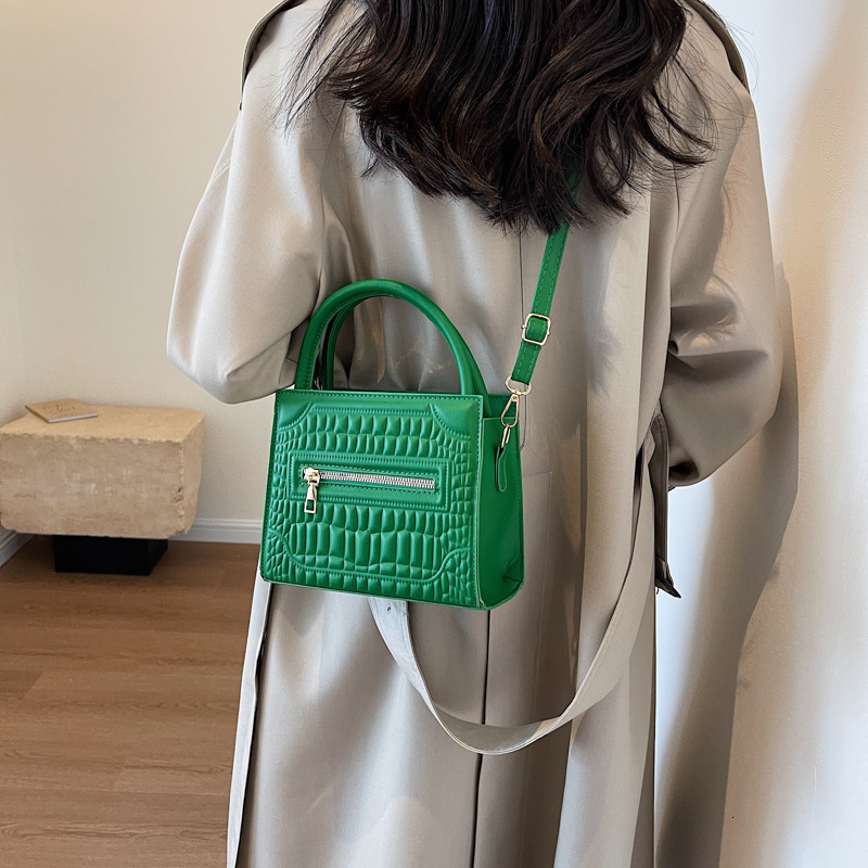 Casual Trendy Shoulder Handbag New Women's Korean Version Simple Crossbody Bag