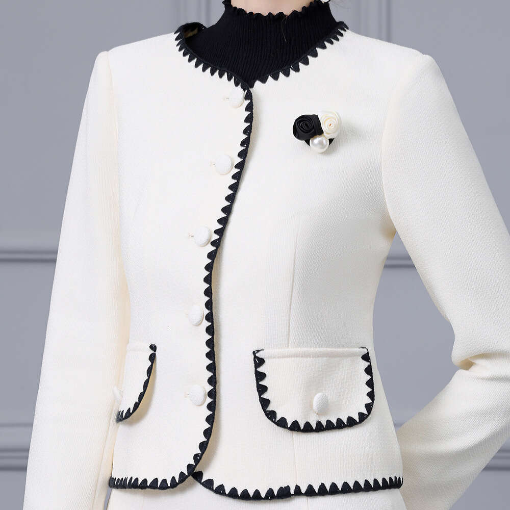 French elegant socialite temperament chest flower contrasting top small coat hip hugging skirt two-piece set skirt