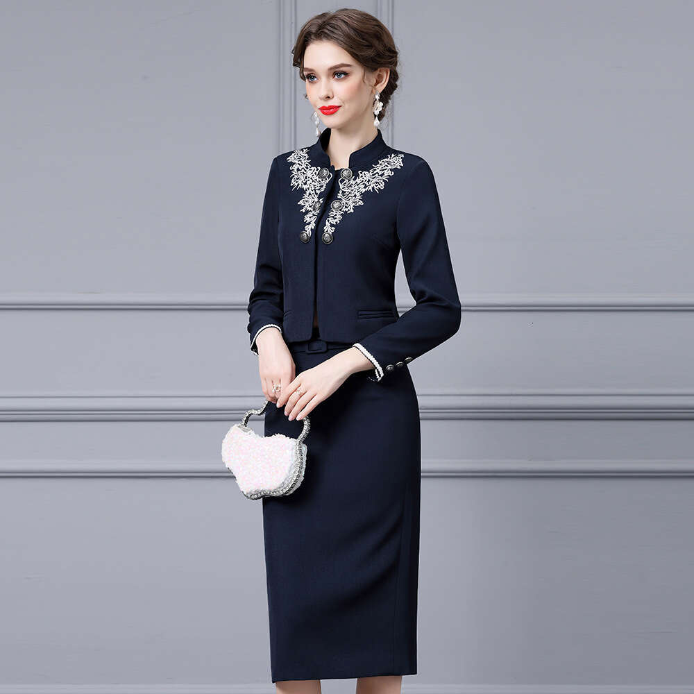 New Chinese style Hand Embroidered Small Stand up Collar Short Coat with Belt Half body Bag Hip Skirt Two piece Set 2024 Autumn