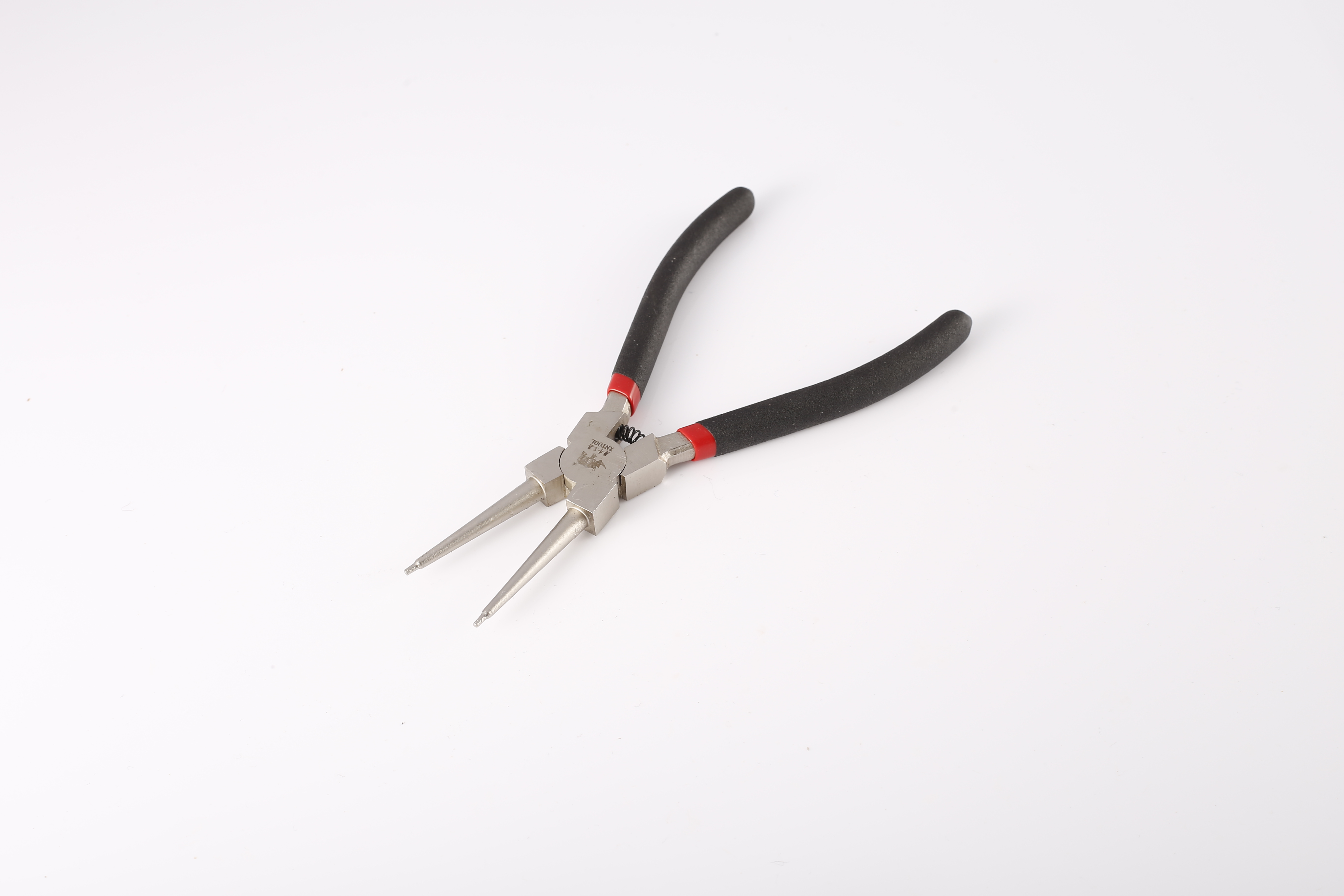 Circlip pliers (retaining ring pliers)