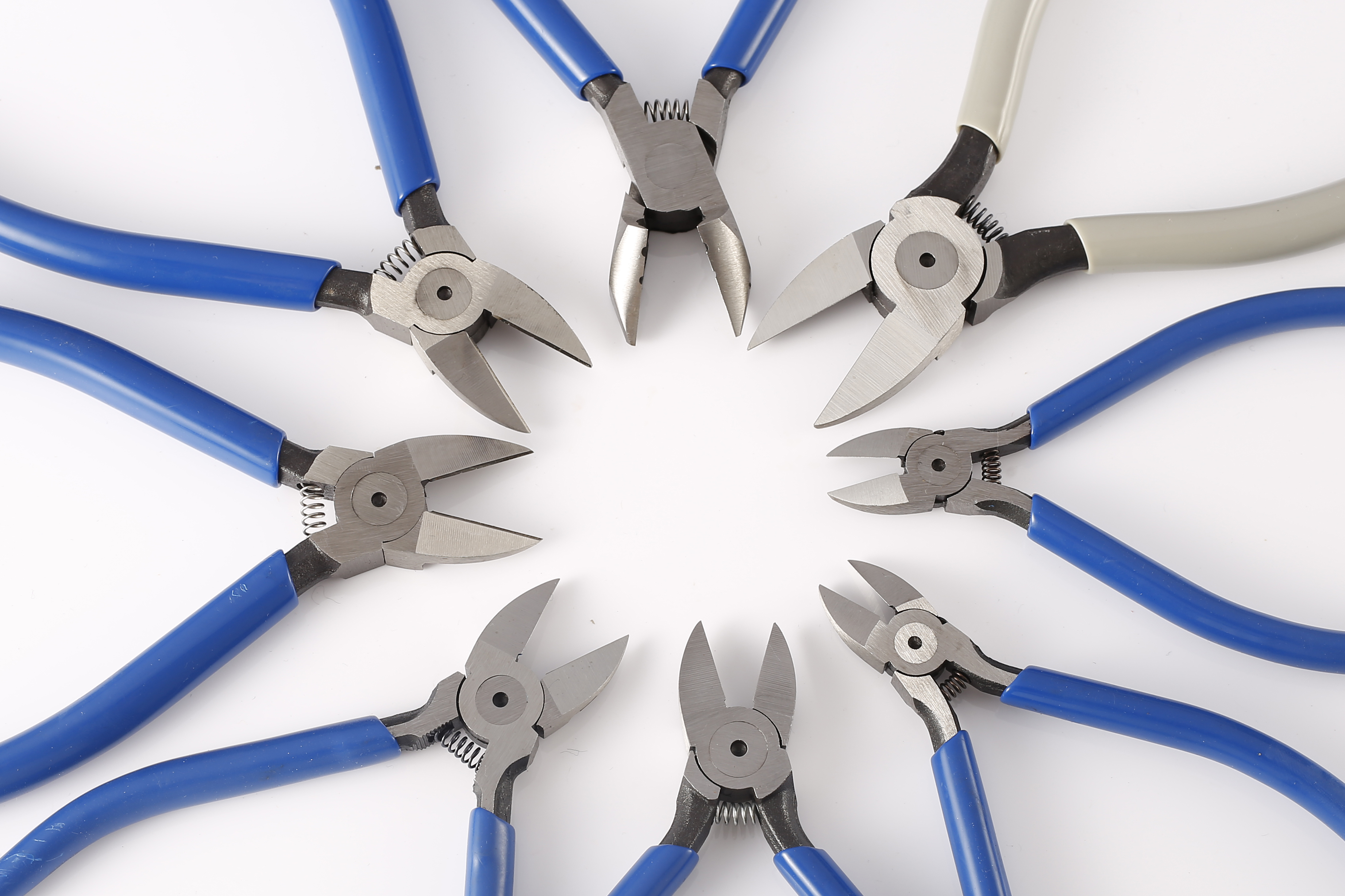 Japanese style drool pliers (electronic scissors)