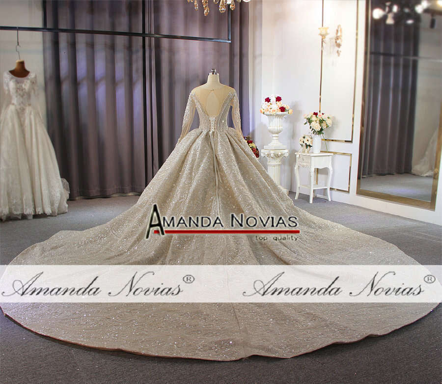 Dubai Wedding Heavy Beading With Long Sleeves Bridal Dress 100% Real Work High Quality