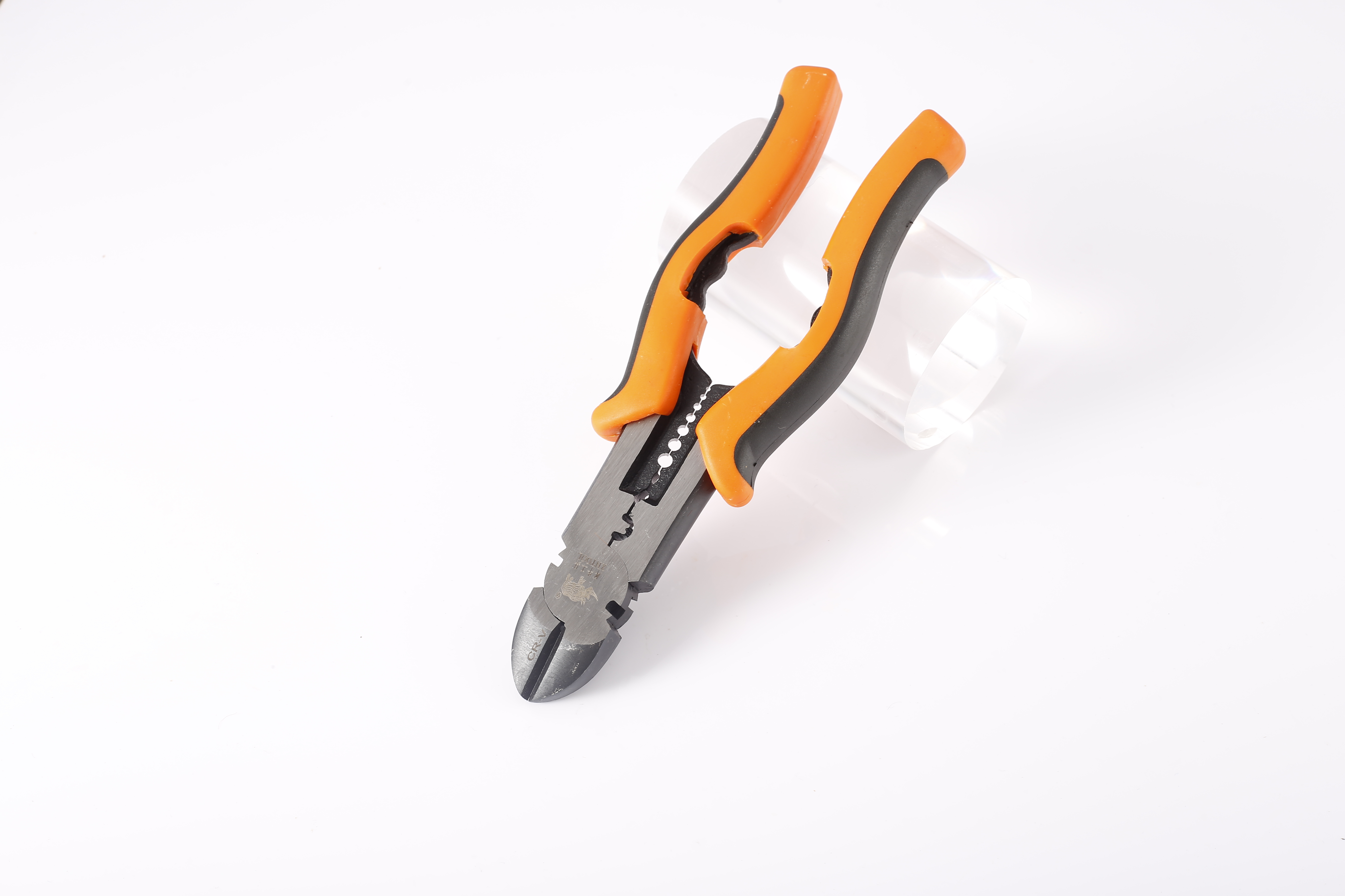 Multi functional 8-inch wire pliers with slanted mouth