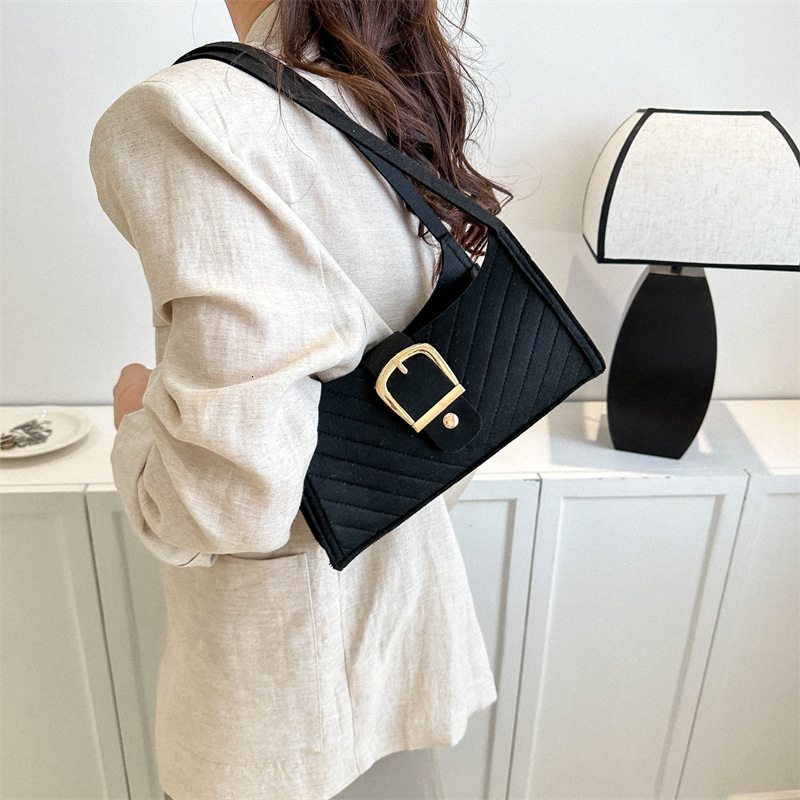 Fashionable and Simple New Western Style Commuter Shoulder Leisure Trend Underarm Bag for Women