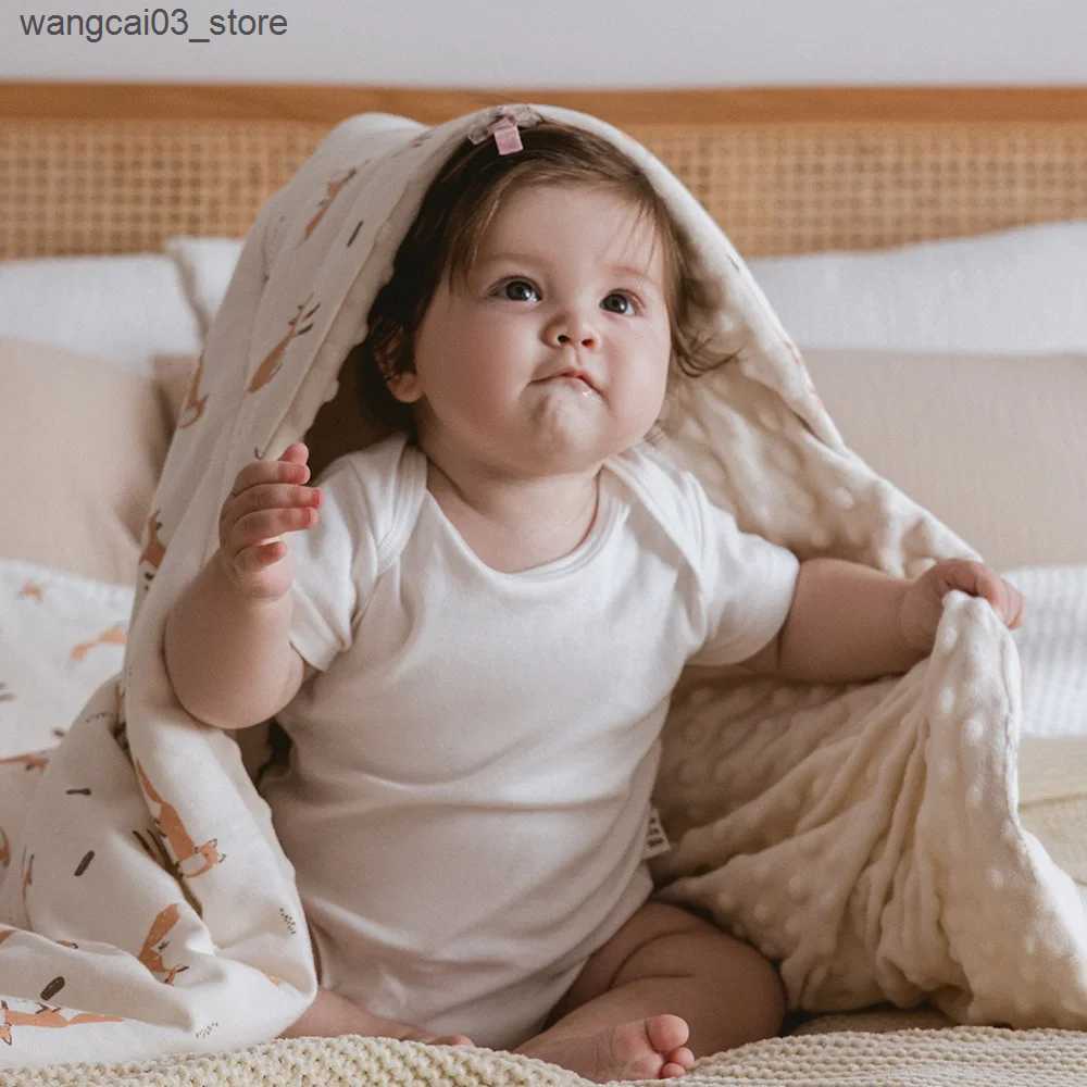 Blankets Swaddling Baby Swaddle Envelope For Discharge Winter Thicker Newborn Sleep Sack Wrap With Hat Prevent Cold Swaddle Blanket Baby Cocoon L24091