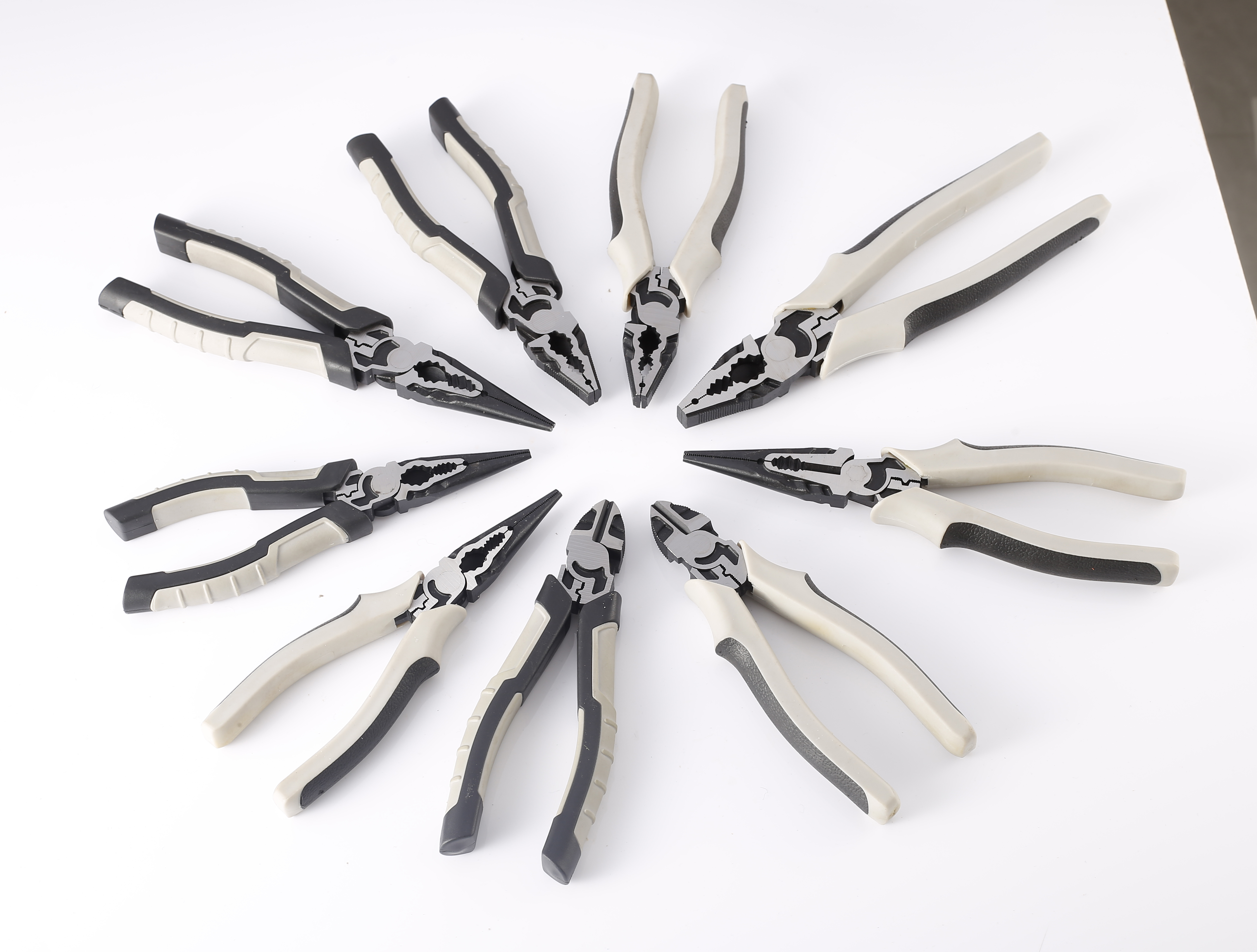 Versatile Eccentric Embossing Pliers Precision Tool for Effortless Crafting Projects