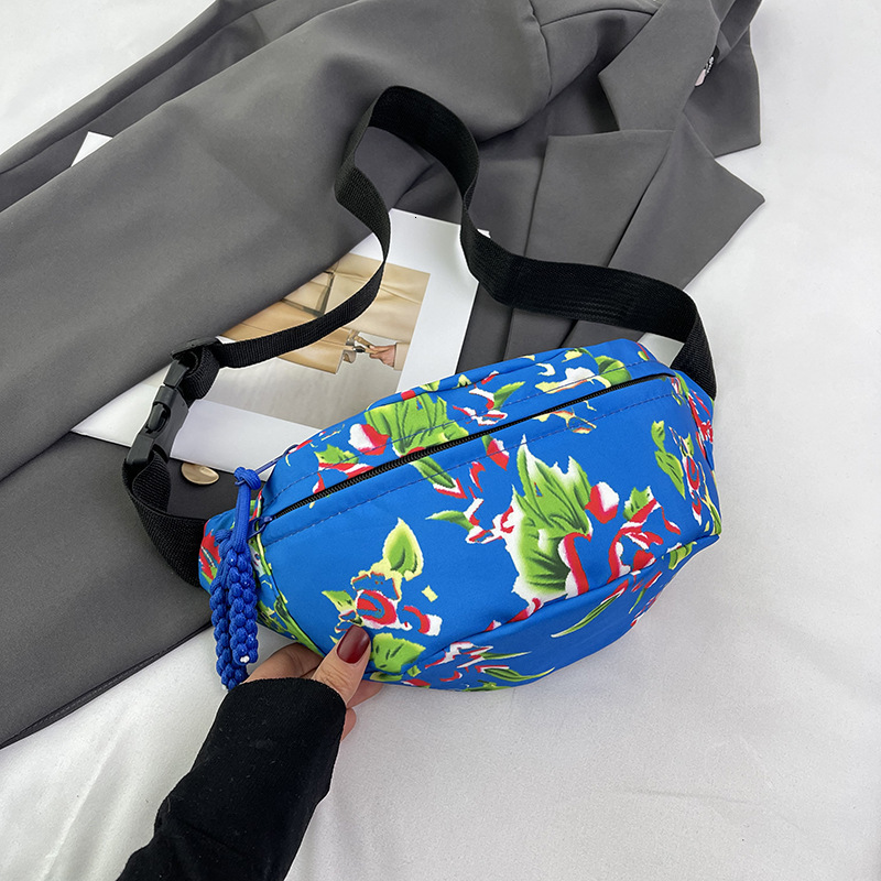 Fashionable and minimalist spring new chest diagonal cross waist bag, casual western-style fashion, contrasting color, niche shoulder bag