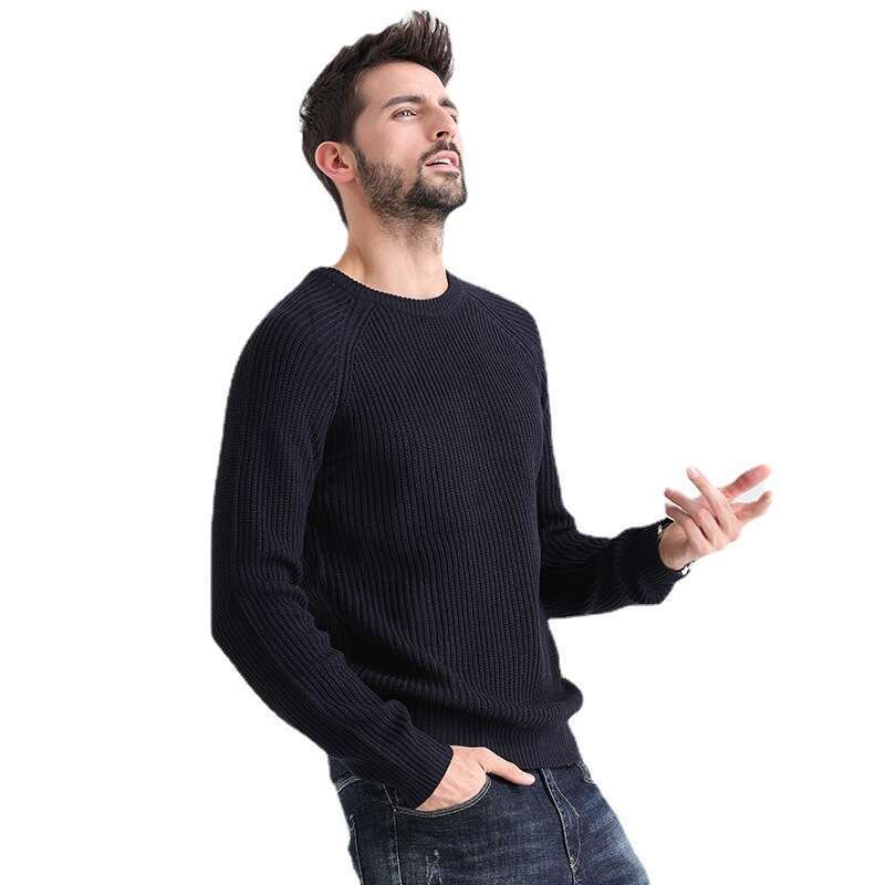 Chic Men's Knit Sweater - Round Collar, Perfect Fit for Cold Seasons