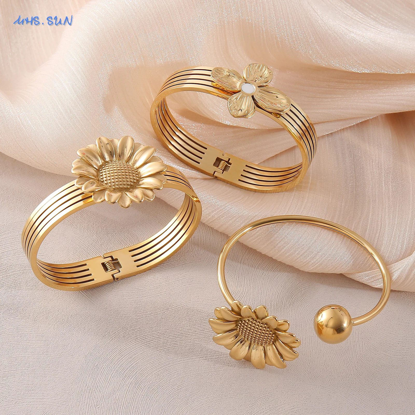 MHS. Sun Fashion Sunflower Stainless Steel Cuff Bracelet Gold Plated Block Large Flower Edition Mens Daily Jewelry 241007