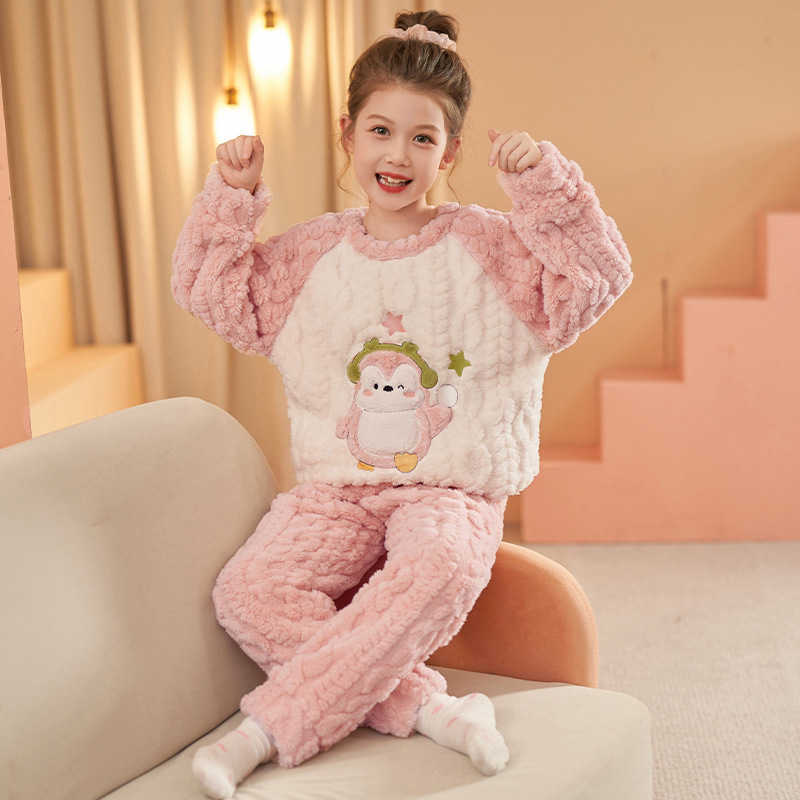 Pajamas Childrens girls winter coral fleece set with thick round neck flannel for girls home wear S2410127