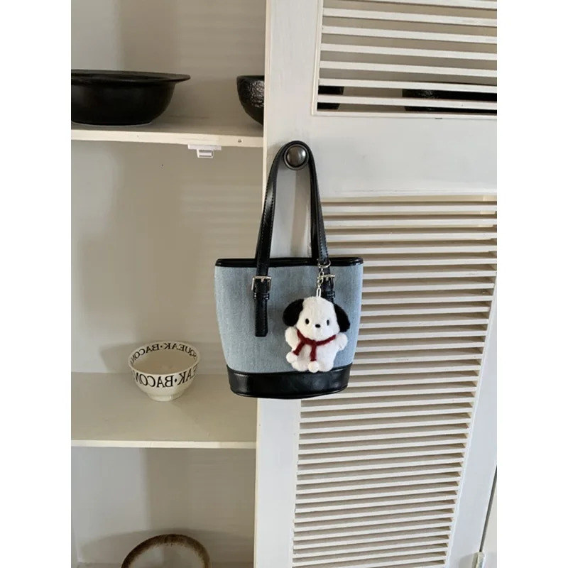 Small custom denim splicing bucket bag autumn and winter Korean version handheld shoulder bag horizontal womens bag 241008