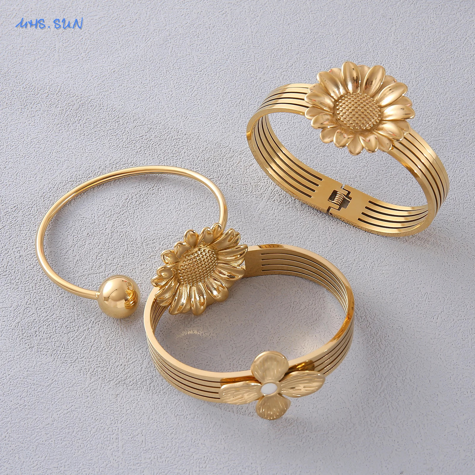 MHS. Sun Fashion Sunflower Stainless Steel Cuff Bracelet Gold Plated Block Large Flower Edition Mens Daily Jewelry 241007