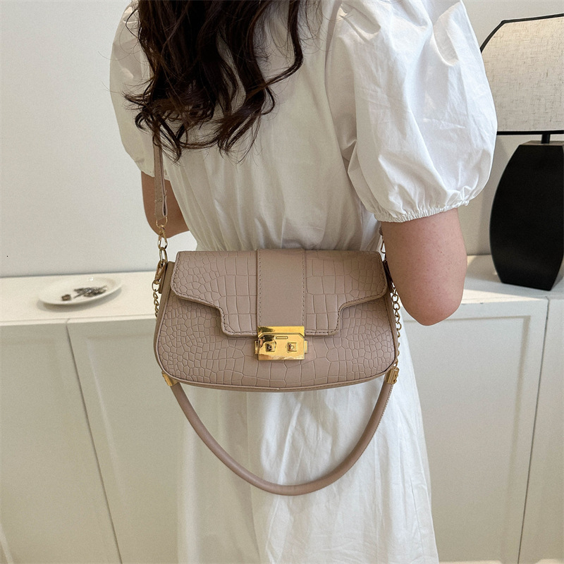 Women's New Fashion Simple Shoulder Leisure Commuter Crossbody Trend Small Square Bag