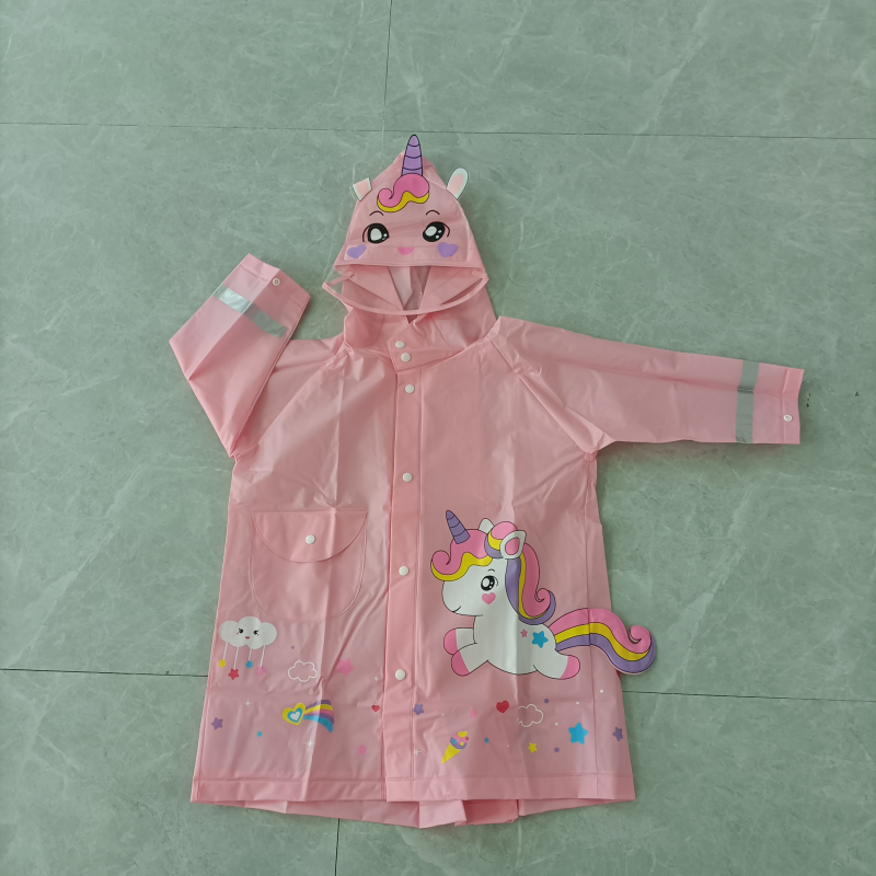 Creative cartoon children's raincoat, inspiring children's unlimited imagination