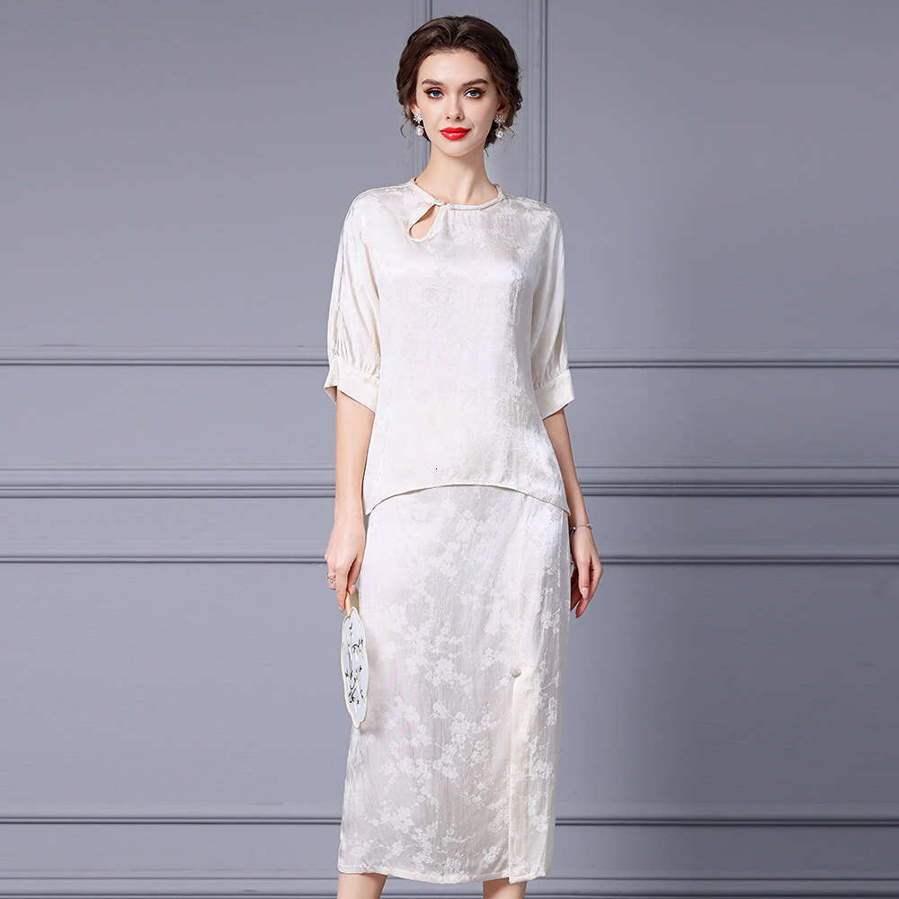 clothing womens design sense niche summer suit 2024 new item slimming temperament style top and skirt two pieces