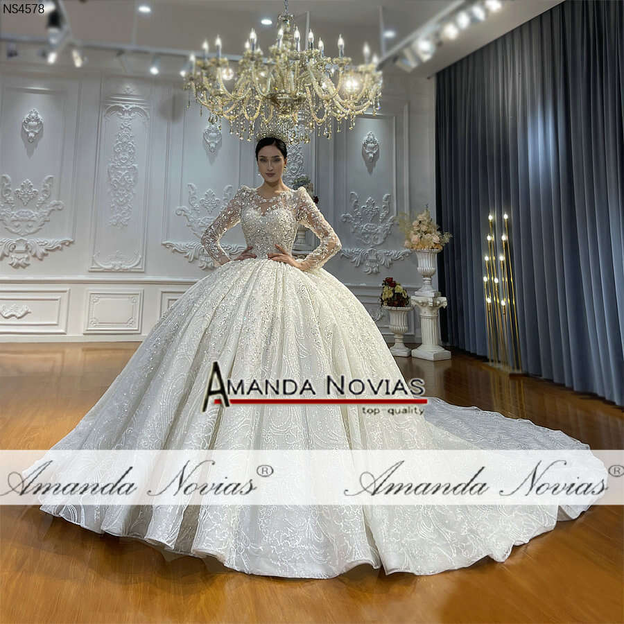 Amanda Novias Design Ball Wedding Gown Puffy