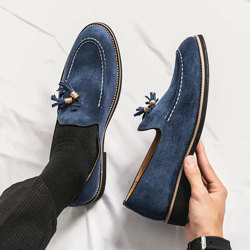 Spring and Autumn Loafers Men's Slip-on Light Blue Tassel Fashion Suede Men's Shoes Thick Bottom Pointed Toe Designer Men Shoes