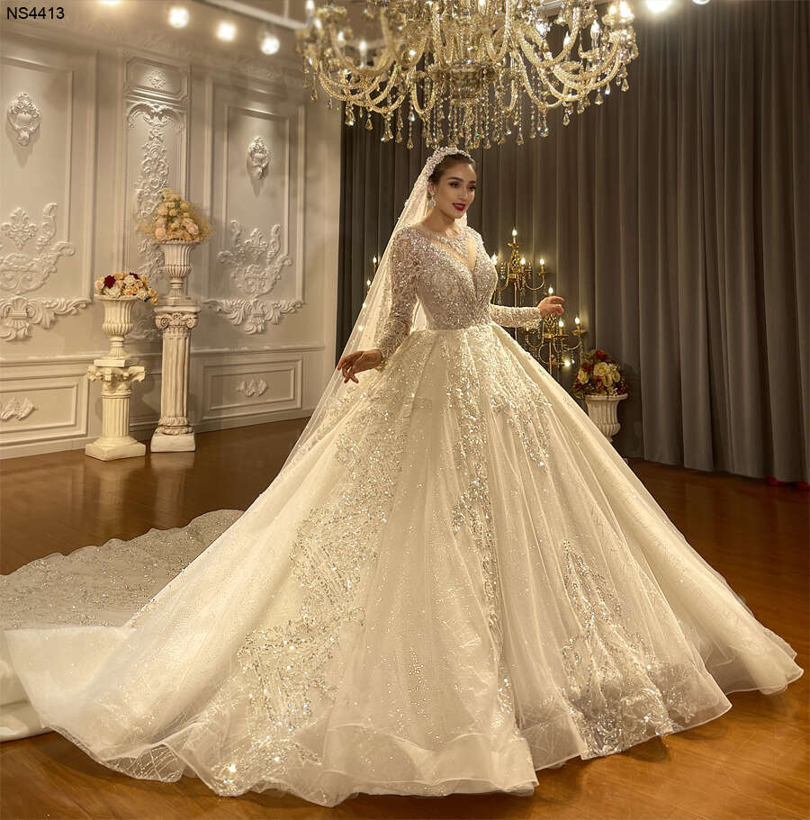 Sparkle Rhie Full Sleeve Ball Gown Wedding Dress