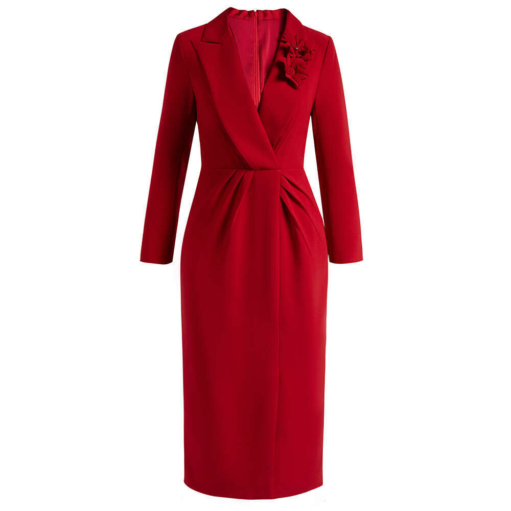 French suit dress with handmade flower pinching waist cinching slimming effect split hip dress 2024 autumn and winter new style