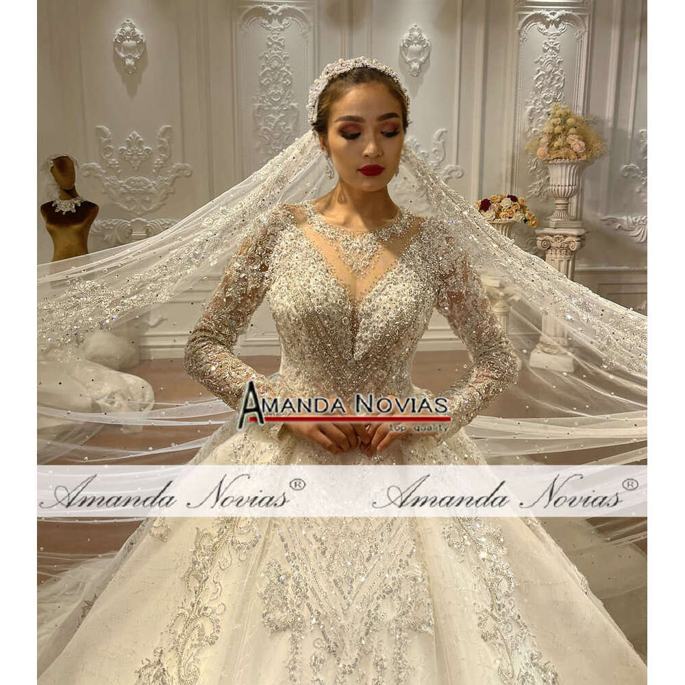 Sparkle Rhie Full Sleeve Ball Gown Wedding Dress