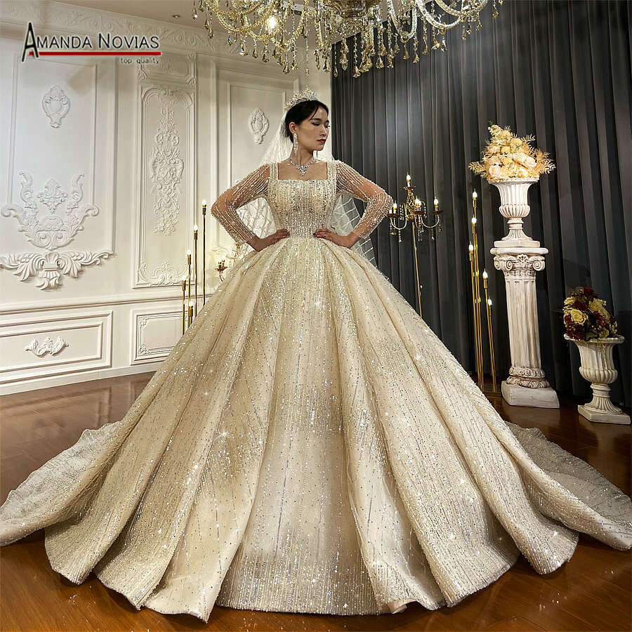 New Long Sleeves Wedding Dress Original Design Real Work